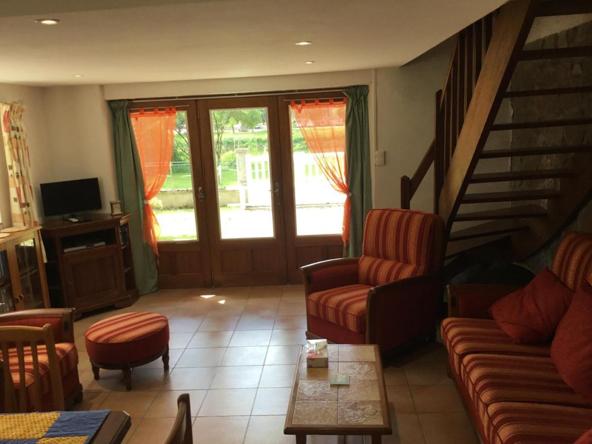 Вилла La Garenne Exideuil-sur-Vienne Экстерьер фото