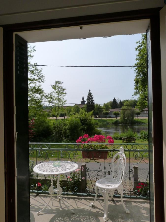 Вилла La Garenne Exideuil-sur-Vienne Экстерьер фото